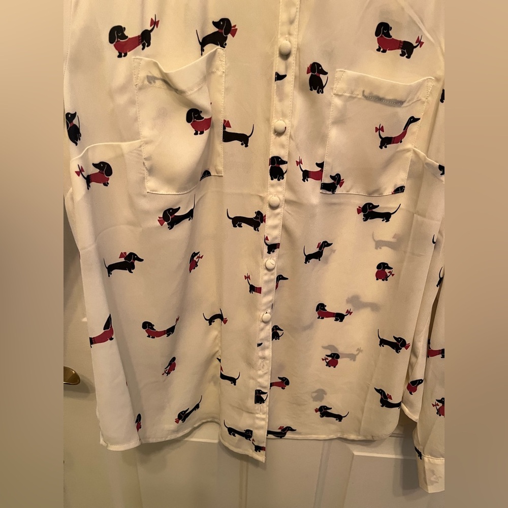 Torrid Ivory Madison Georgette Dachshund DOG Print Top Size 1 Classic Fit - Picture 9 of 9